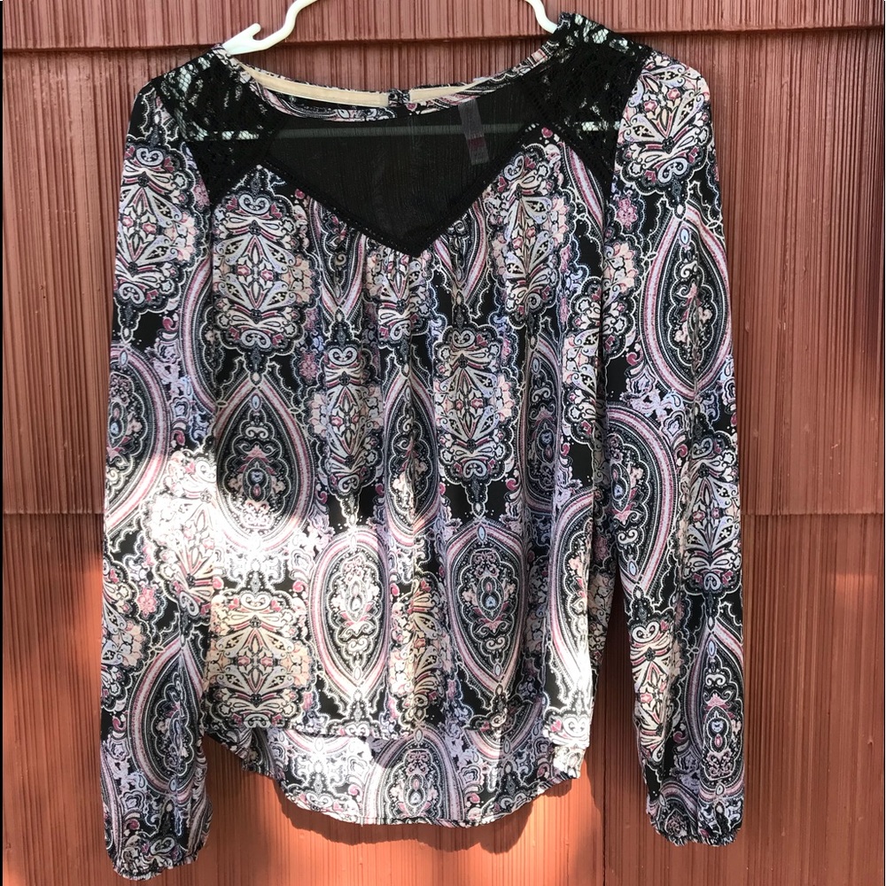 Flowy patterned shirt, black and pink, size XS